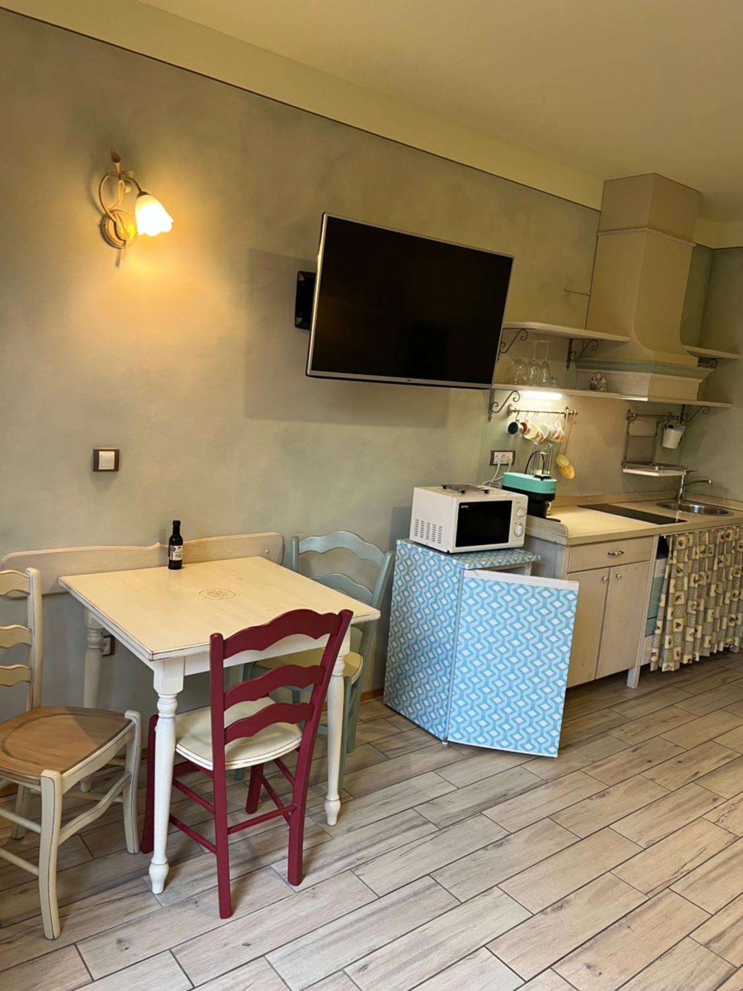 Apartments Kokl - Adults Only Radovljica Værelse billede